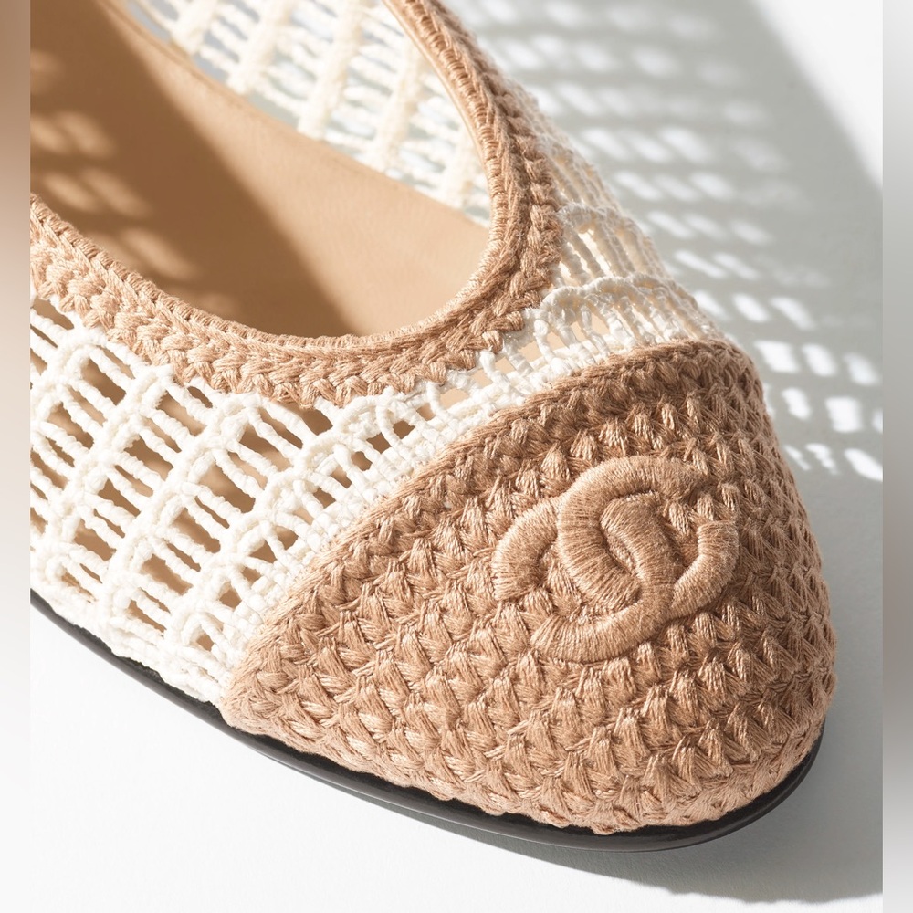 Chanel 25P Raffia White & Beige Flats | BNIB | Size 36, 36.5, 37.5 - Picture 8 of 13